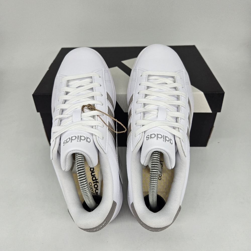 adidas Womwn's Grand Court White Platinum Metallic Tennis Shoes GW9215 Size 6.5 - Picture 5 of 8